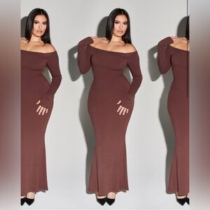Elegant Brown Off-Shoulder Maxi Dress